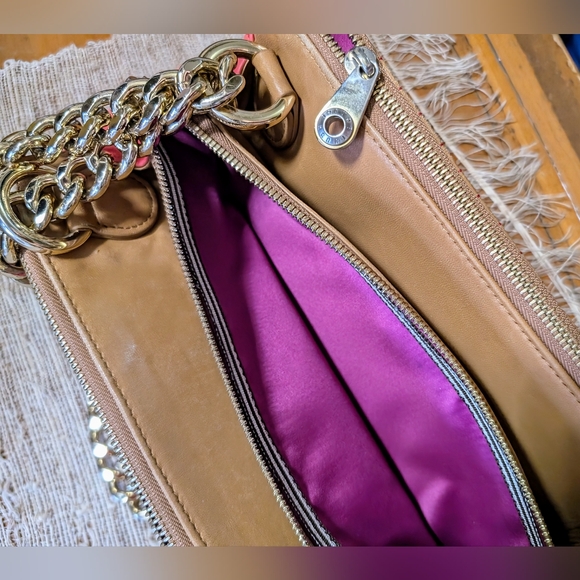 HENRI BENDEL Quilted Gold Chain Bag - Picture 6 of 8